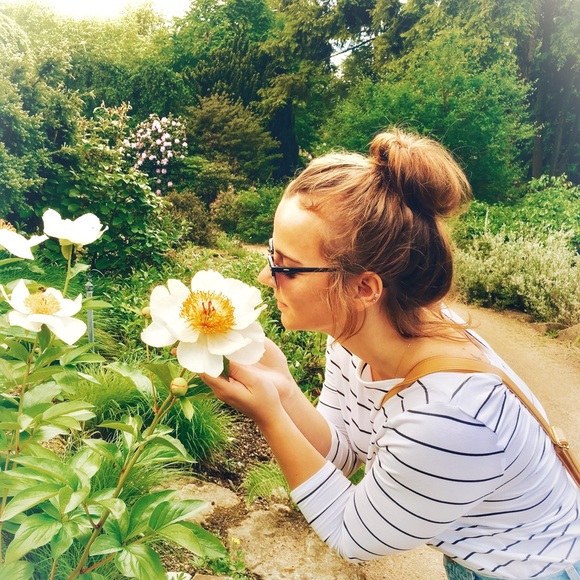 Meet Your Posher, Brooke! - Picture 1 of 1